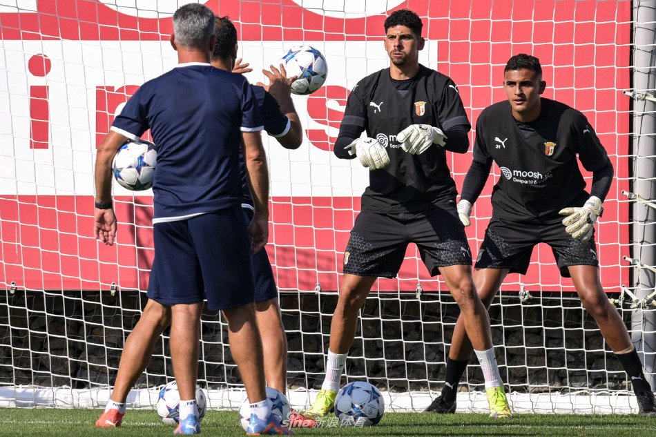 进行比赛 进行比赛