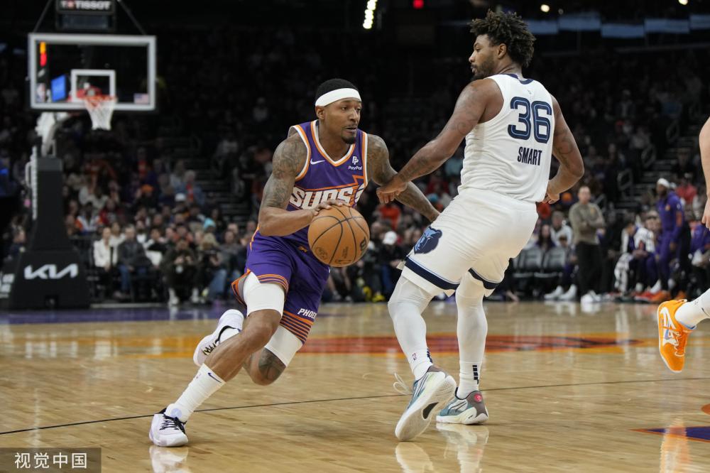 提供了更多 提供了更多