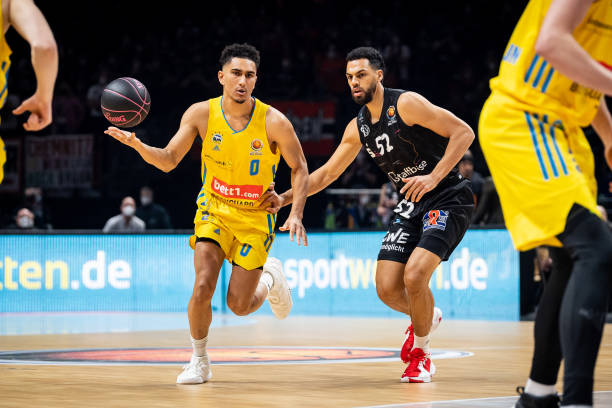 或防守型四 或防守型四