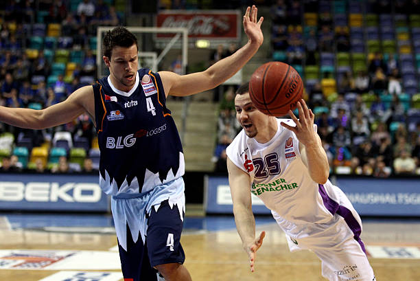 加盟维拉后 加盟维拉后